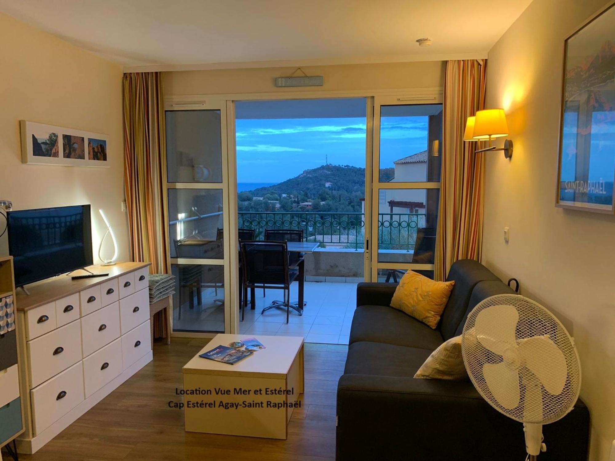 "Location Vue Mer Et Esterel", Cap Esterel Agay-Saint Raphael, T2, Piscines, Parking, Wifi Daire Dış mekan fotoğraf